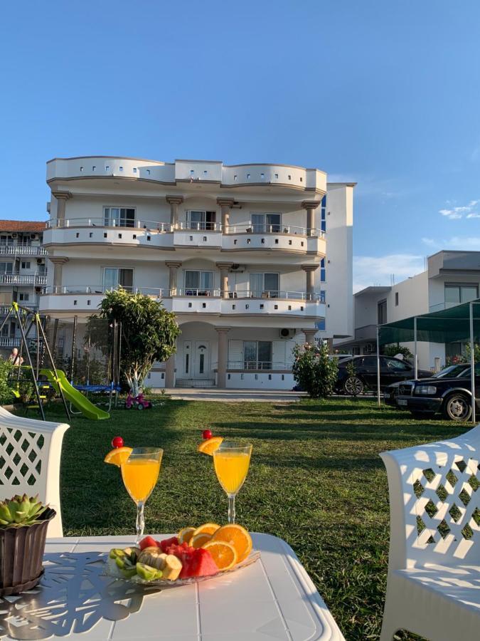 Apartmens Xhenis Lux 乌尔齐尼 外观 照片