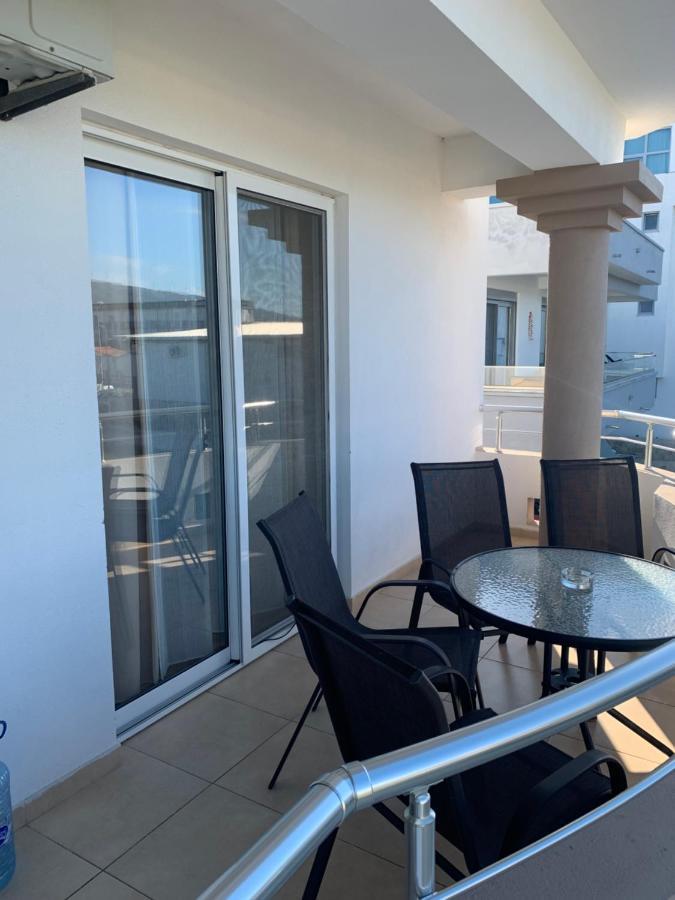 Apartmens Xhenis Lux 乌尔齐尼 外观 照片