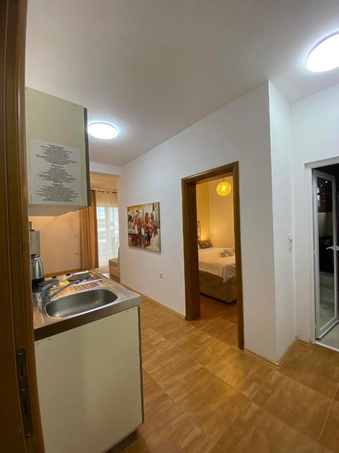 Apartmens Xhenis Lux 乌尔齐尼 外观 照片